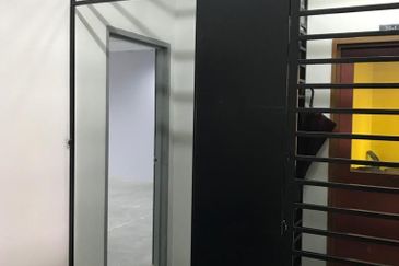 Jalan Teknologi 3/6B