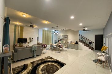 Viana at Elmina Gardens