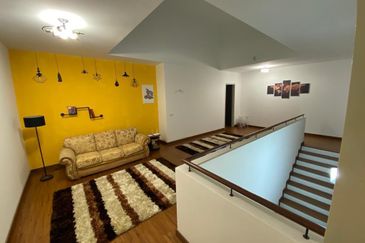 Viana at Elmina Gardens