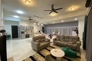 Viana at Elmina Gardens