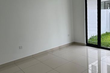 The Eighth @ ELMINA GREEN 