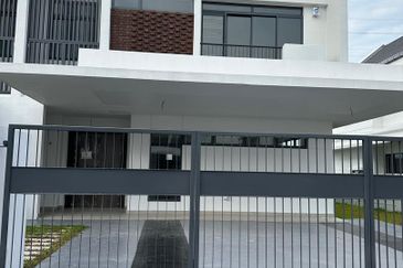 The Eighth @ ELMINA GREEN 