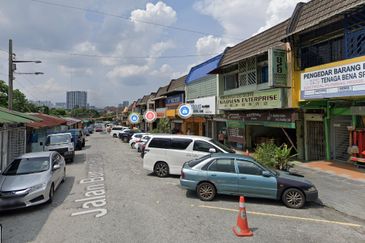 Bukit Maluri Kepong Entire Shoplot for Rent