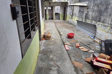 Bukit Maluri Kepong Entire Shoplot for Rent