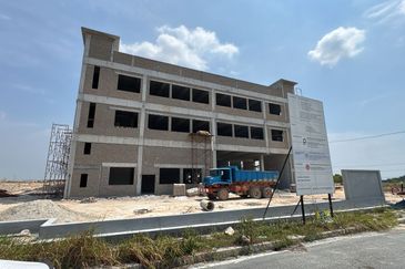 Kawasan Perindustrian Kota Puteri, Batu Arang Detached Factory For Rent