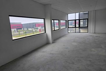 I8 Bandar Bukit Raja, Klang Semi-D Factory For Sale