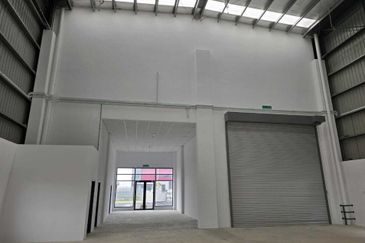 I8 Bandar Bukit Raja, Klang Semi-D Factory For Sale
