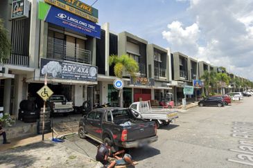 Bandar Seri Coafields , 2 Storey Shoplot Endlot Unit for Sale