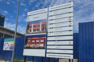 Double Storey ShopLot @ Shah Alam for Rent