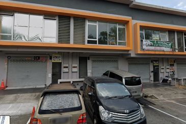 Taman M-Residence Double storey shop Lot, Rawang For Sale