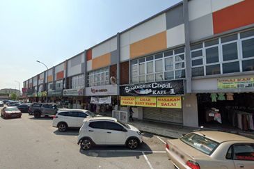 Bukit Sentosa @ 2 Storey Shoplot For Sale ROI 6%