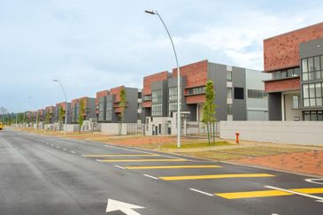 Elmina Business Park