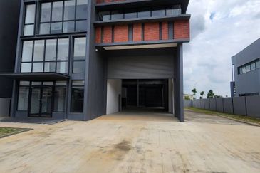 Elmina Business Park