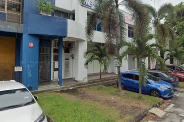 HiCom-Glenmarie Industrial Park