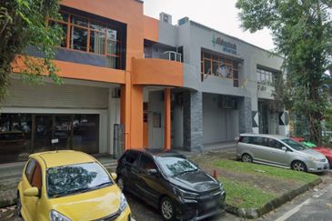 HiCom-Glenmarie Industrial Park