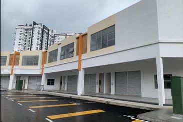 Taman Sutera Niaga @ Double Storey  Shoplot For Rent