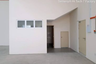 Hi-Tech 7 Industrial Park