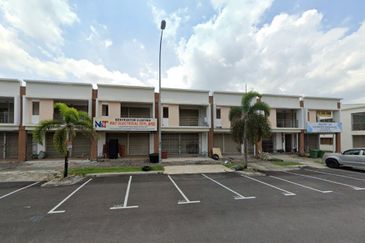 Bandar Parklands @ Ground Floor For Sale