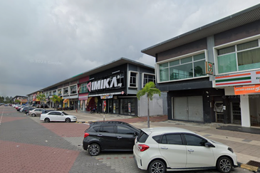 Peninsula Park,Kuala Selangor, 2 Storey Shoplot (Adjoining) For Sale 