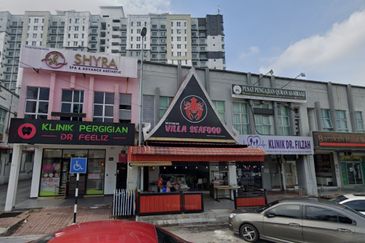 Villa Tropika 1, 2 Storey Shoplot (Intermediate unit) For Sale