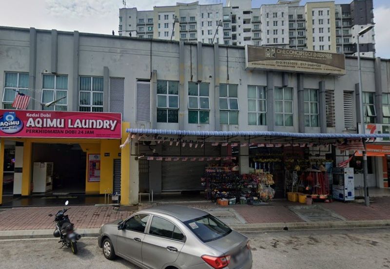 Villa Tropika 1, 2 Storey Shoplot (Intermediate unit) For Sale