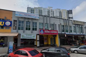 Villa Tropika 1, 2 Storey Shoplot (Intermediate unit) For Sale