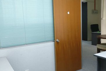 Jalan Melati Utama 4 First Floor Shoplot For Sale