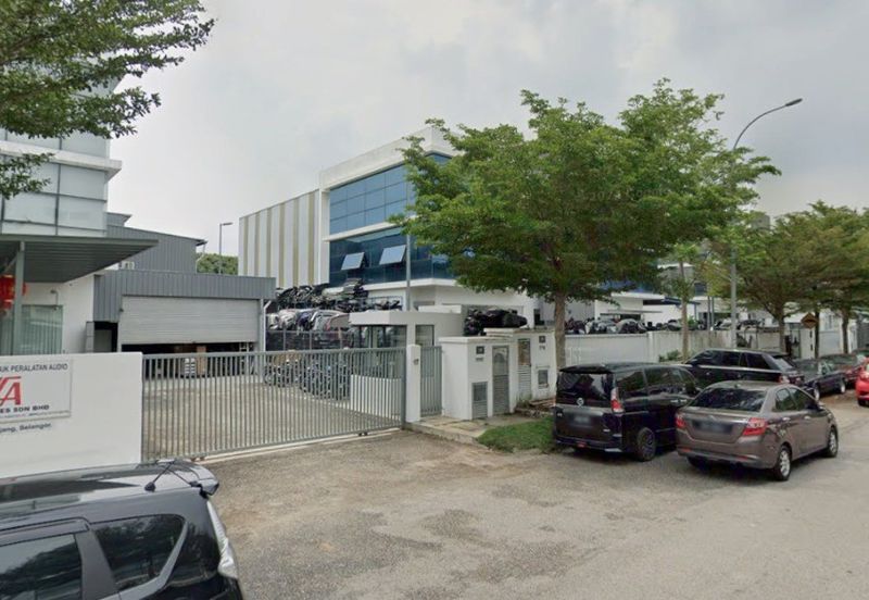 Taman Desa Baru @ Cheras 3 Storey Semi-D Factory For Sale