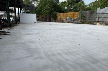 Semenyih Semi-D Factory- Office For Sale