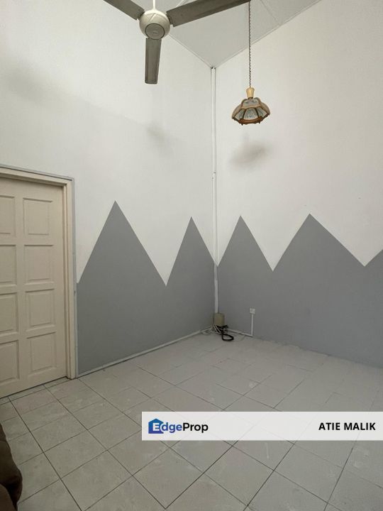 FOR SALE: 2-Storey House in Seksyen 3, BB Bangi, Selangor, Bangi