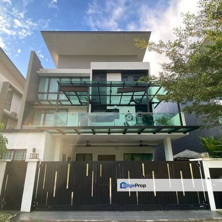3 storey Bungalow u10 Shah Alam fully furnish near Bukit Jelutong for ...