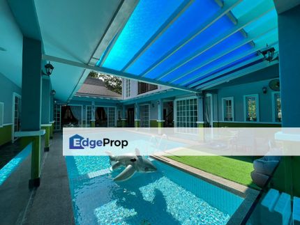 Huge Bungalow u9 Shah Alam with swimming pool, Selangor, Shah Alam