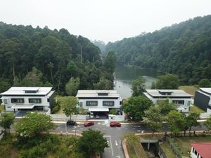 2 storey Bungalow facing lake renovated u10 Shah Alam for Sale @RM2 ...