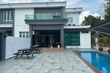 2 storey swimming pool Bungalow Kayangan Heights Shah Alam