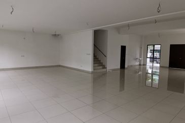 New Launching 2 storey Bungalow Hilltop u10 Shah Alam for sale