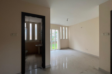 Brand new 2 storey Bungalow Bukit Jelutong u8 Shah Alam