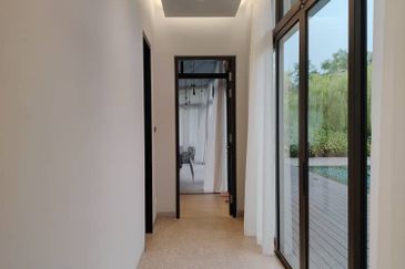 3 storey Modern Bungalow seksyen u10 Perdana Heights Shah Alam