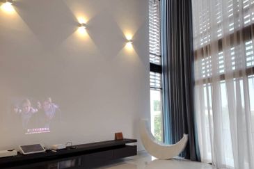 3 storey Modern Bungalow seksyen u10 Perdana Heights Shah Alam