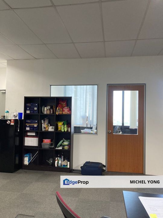 Menara Suezcap Office for Sale Walking distance to LRT Serious Seller, Kuala Lumpur, Pantai