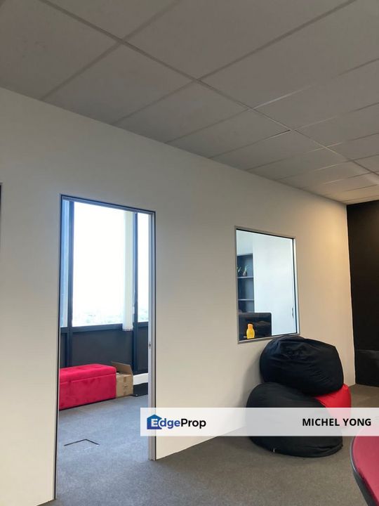 Menara Suezcap Office for Sale Walking distance to LRT Serious Seller, Kuala Lumpur, Pantai