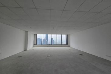 Menara EcoWorld (The Stride Strata Office @ BBCC)