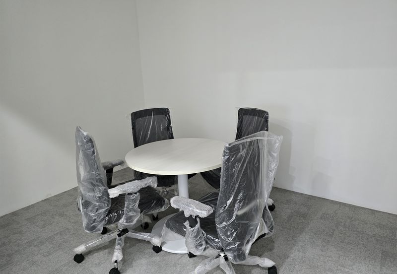 Bloomsvale Menara Vista Petaling Fully furnished 1500sf Office For Rent connected mall and hotel