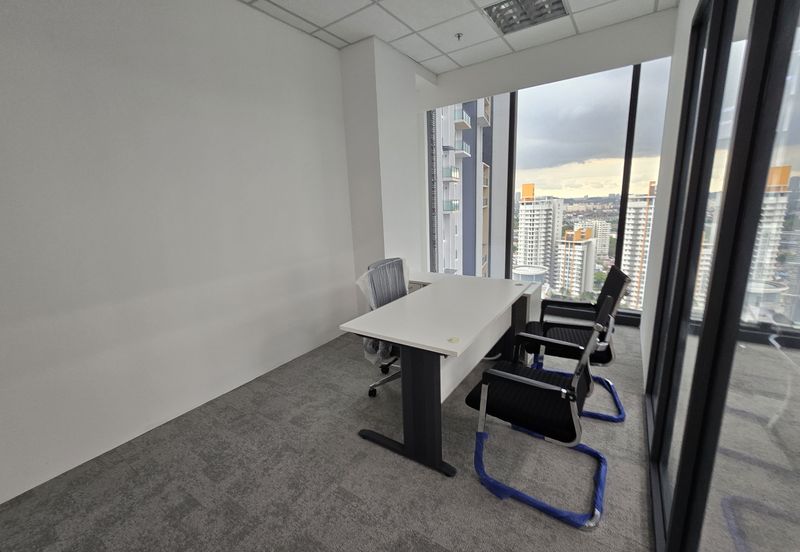 Bloomsvale Menara Vista Petaling Fully furnished 1500sf Office For Rent connected mall and hotel
