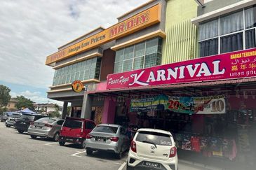 Shoplot in Bukit Serendah for Rent