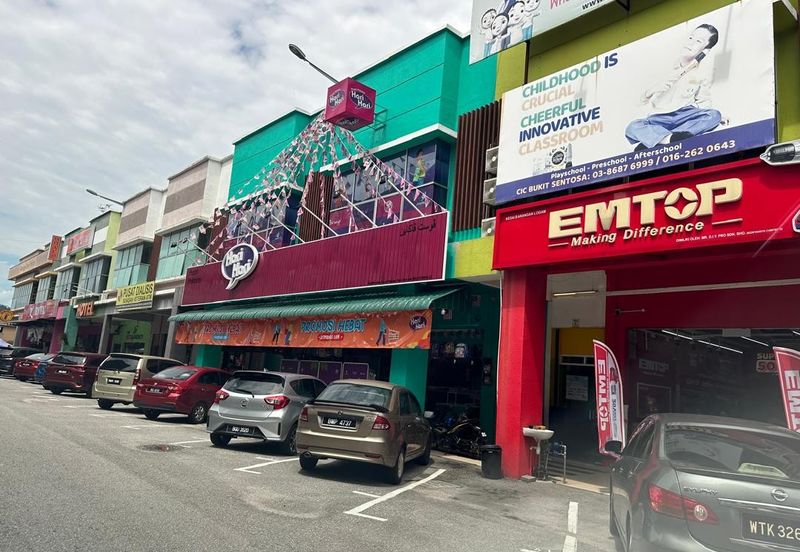 Shoplot in Bukit Serendah for Rent
