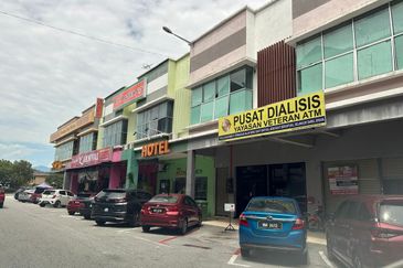 Shoplot in Bukit Serendah for Rent