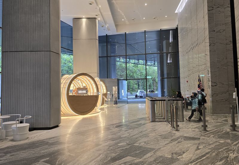 The MET Corporate Towers