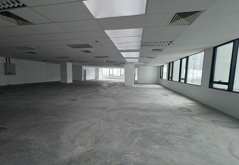 Be Seen, Be Remembered,  Be Landmark priced to move 240000sf office for sale