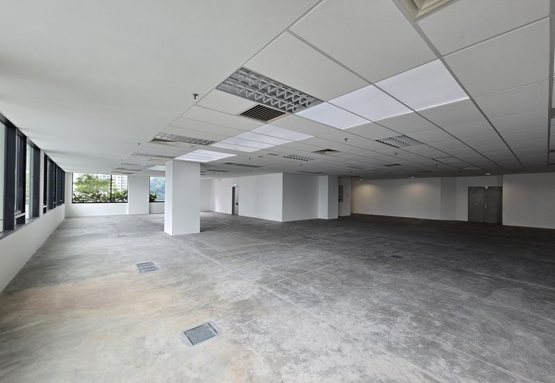 Be Seen, Be Remembered,  Be Landmark priced to move 240000sf office for sale