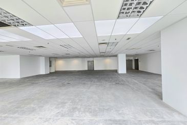 Be Seen, Be Remembered,  Be Landmark priced to move 240000sf office for sale